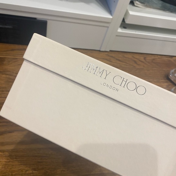 Jimmy Choo Heels. Size 40! One of a kind heel - Picture 2 of 7